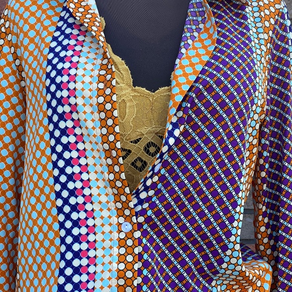 Dotty Button Down Blouse - Picture 5 of 6